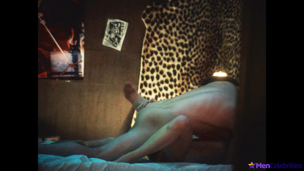 Toby Wallace nude and sex scenes