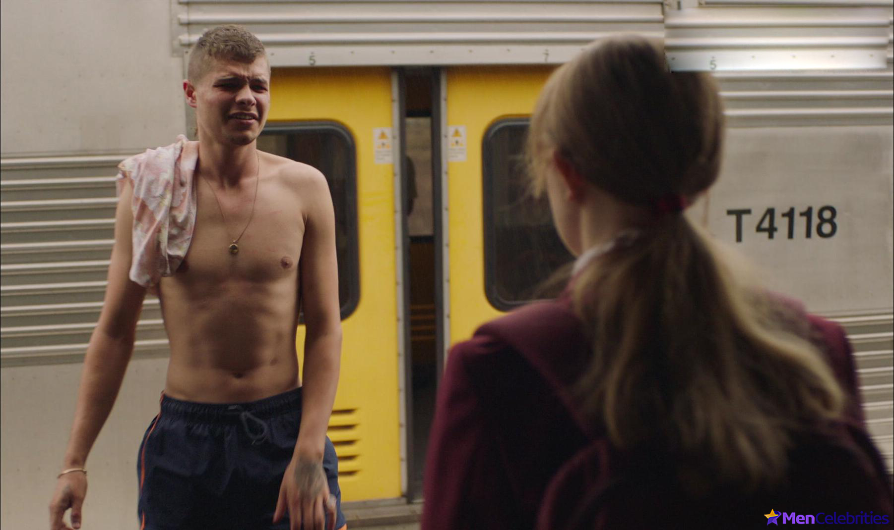 Toby Wallace nude and sex scenes