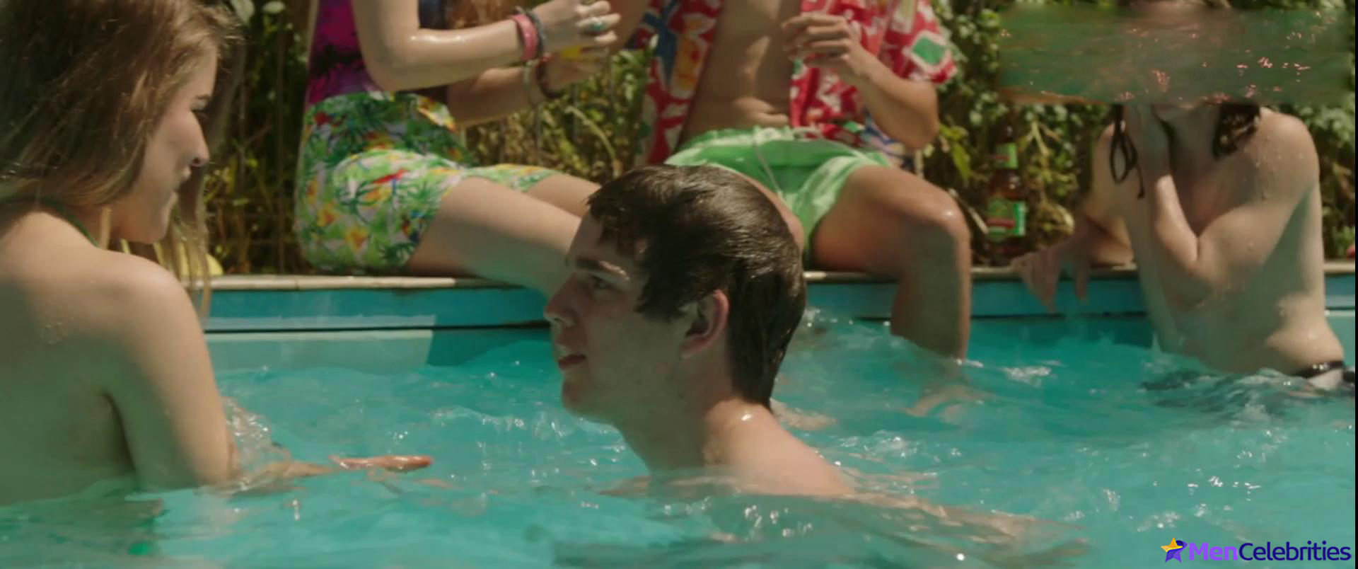 Toby Wallace nude and sex scenes