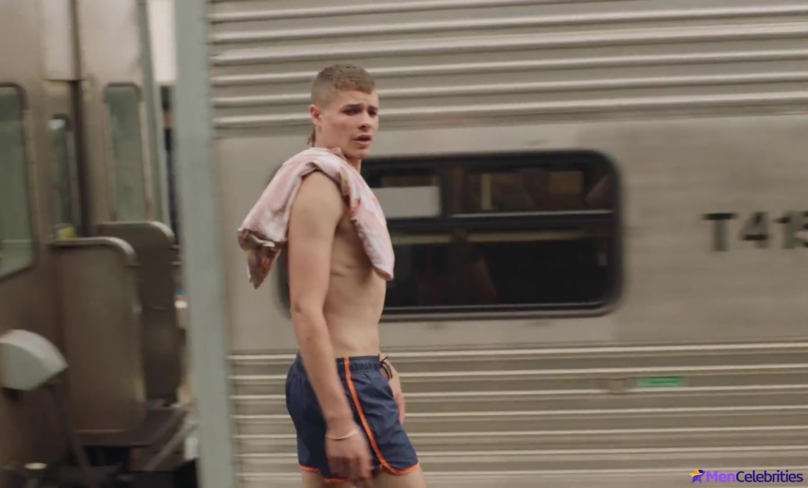 Toby Wallace nude and sex scenes