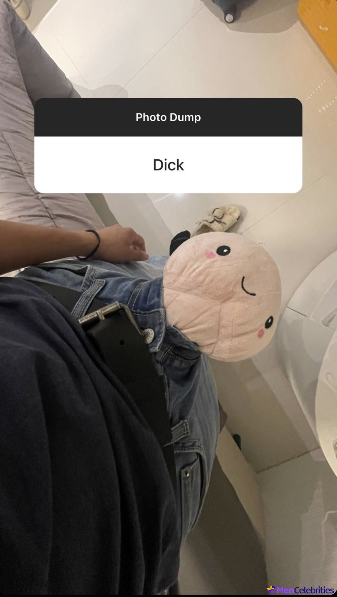 Xolo Mariduena cock bulge and shirtless pics