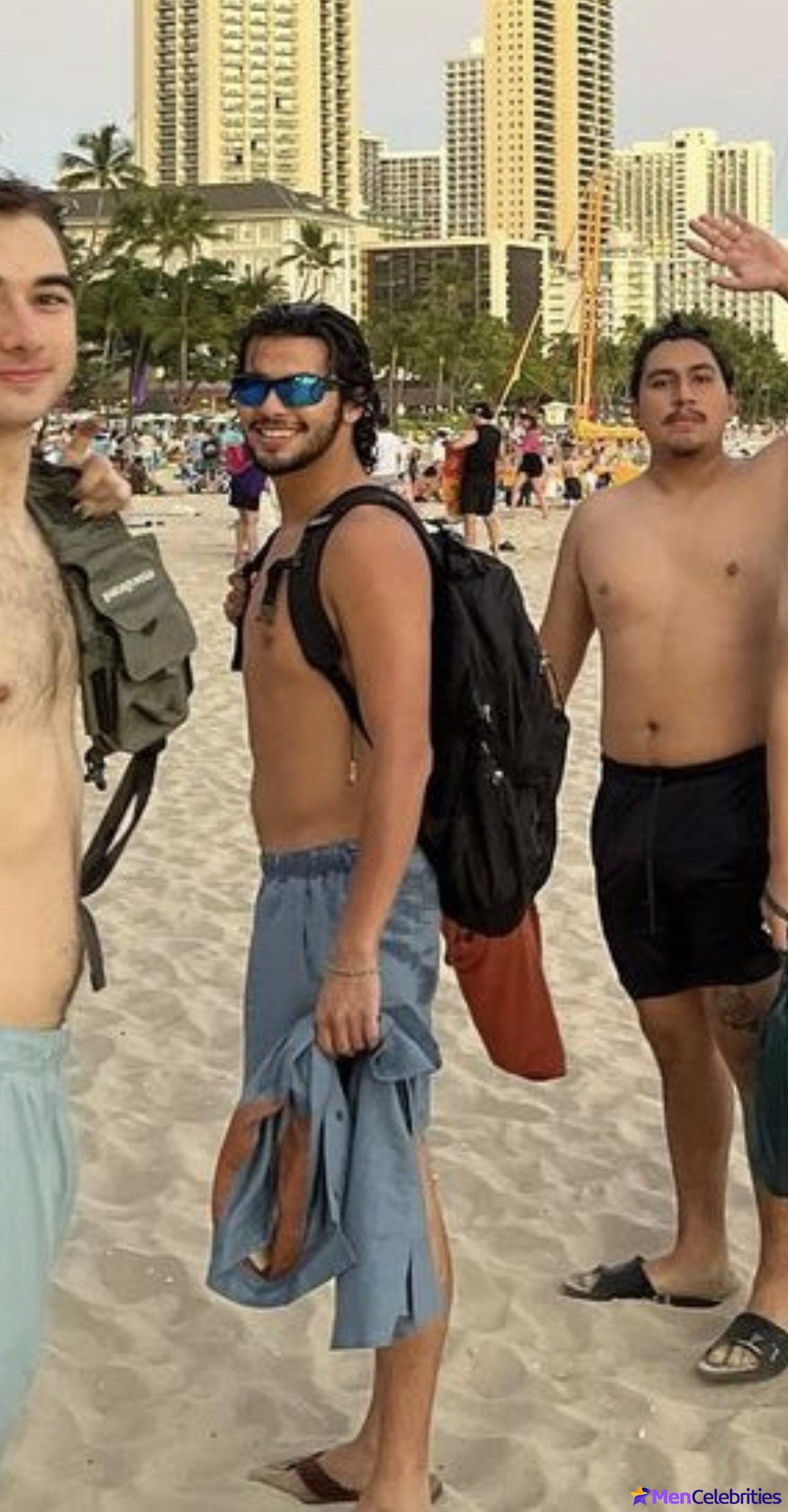 Xolo Mariduena cock bulge and shirtless pics