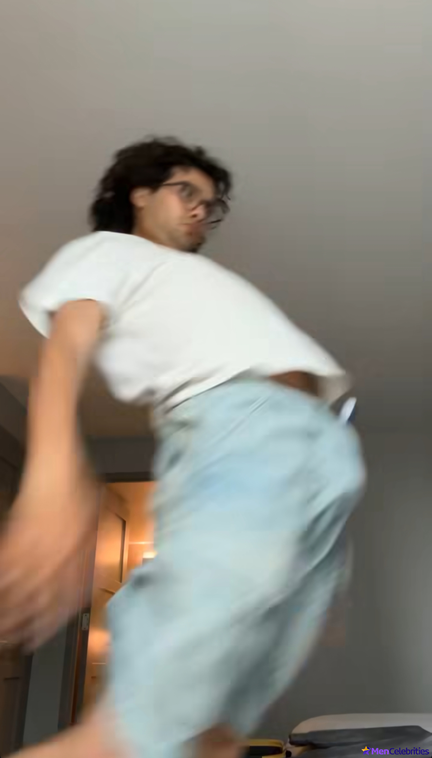 Xolo Mariduena cock bulge and shirtless pics