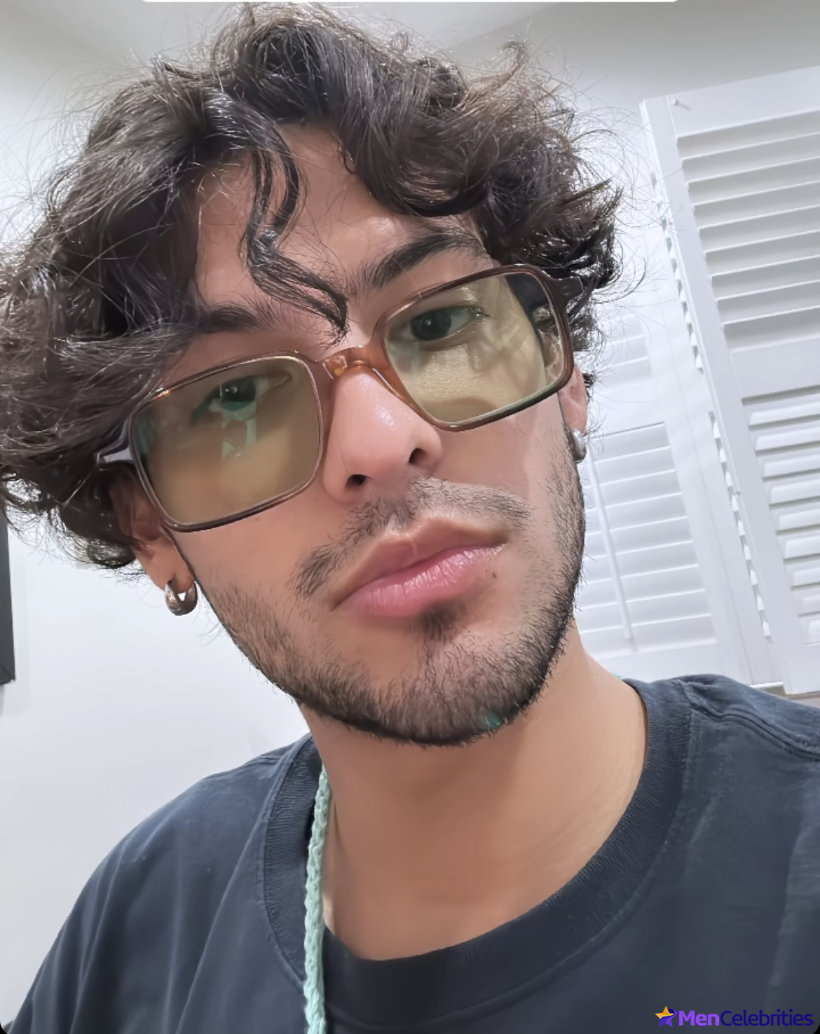 Xolo Mariduena cock bulge and shirtless pics