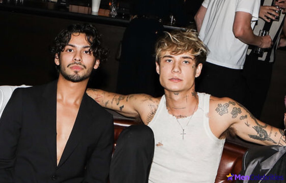 Xolo Mariduena cock bulge and shirtless pics