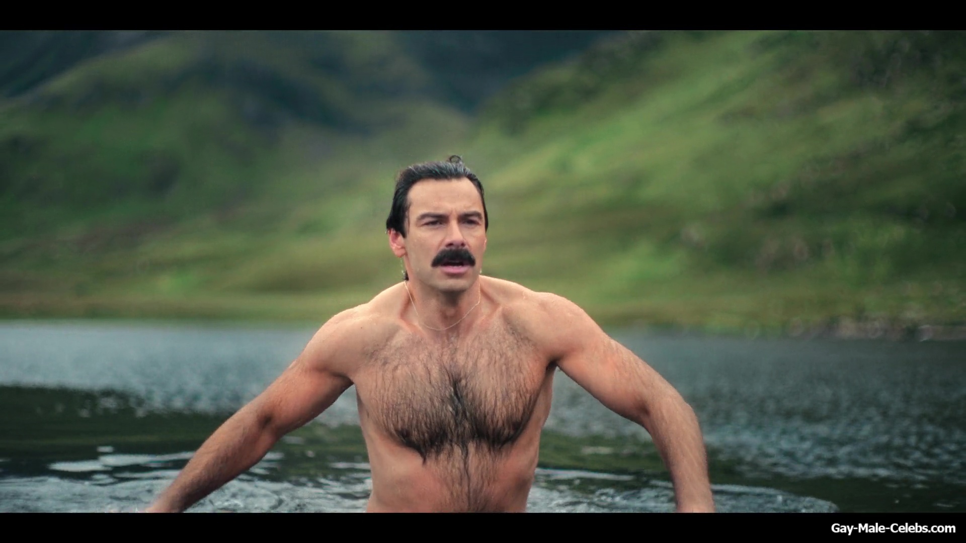 Aidan Turner torso