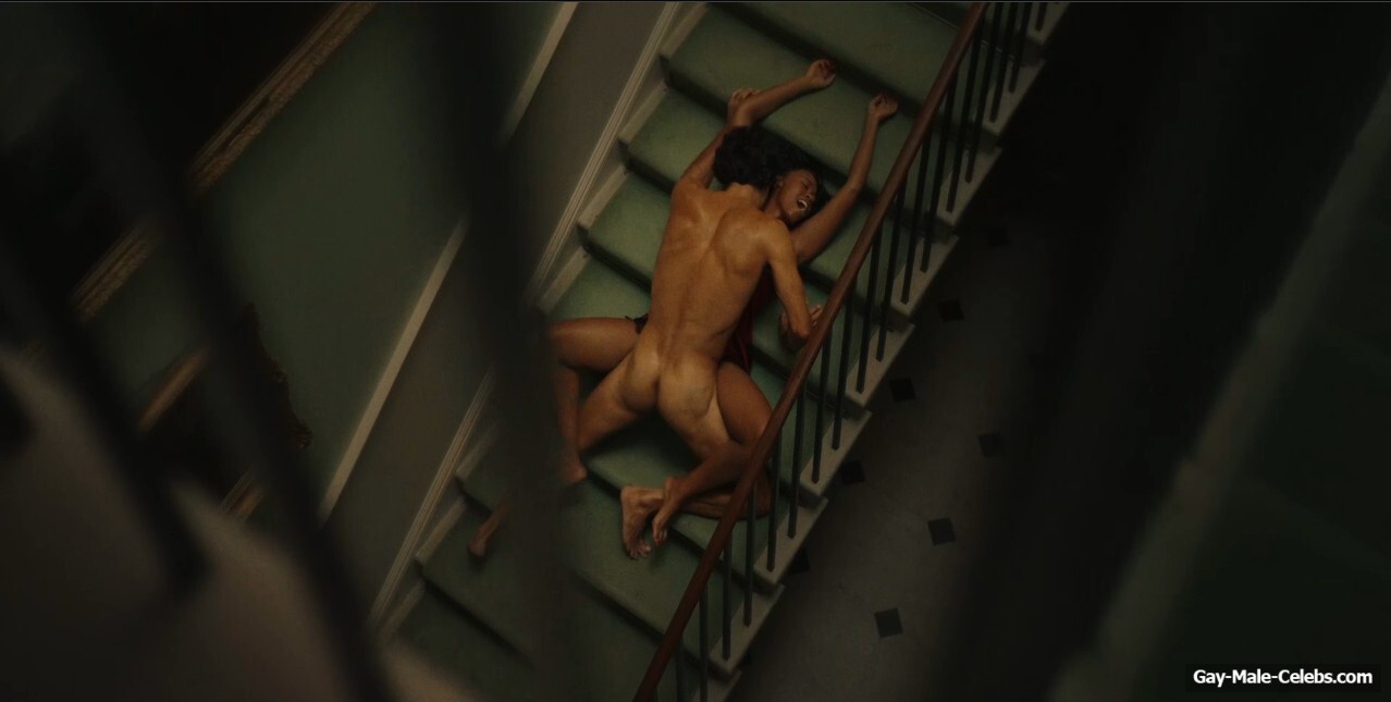 Alex Hassell ass