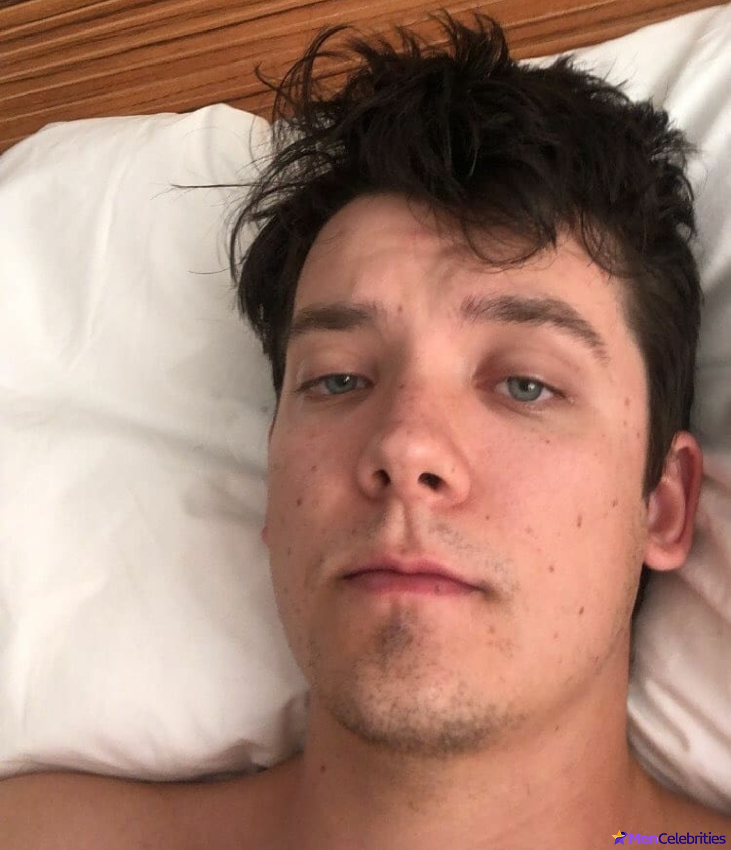 Asa Butterfield nude selfie