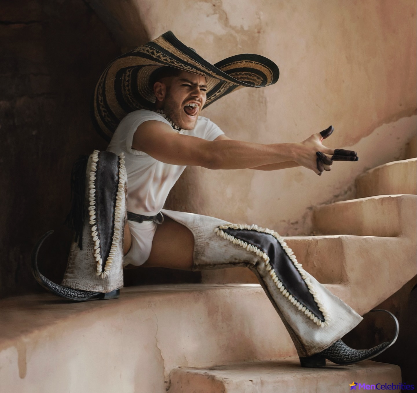 Cain Culto nude and underwear pics