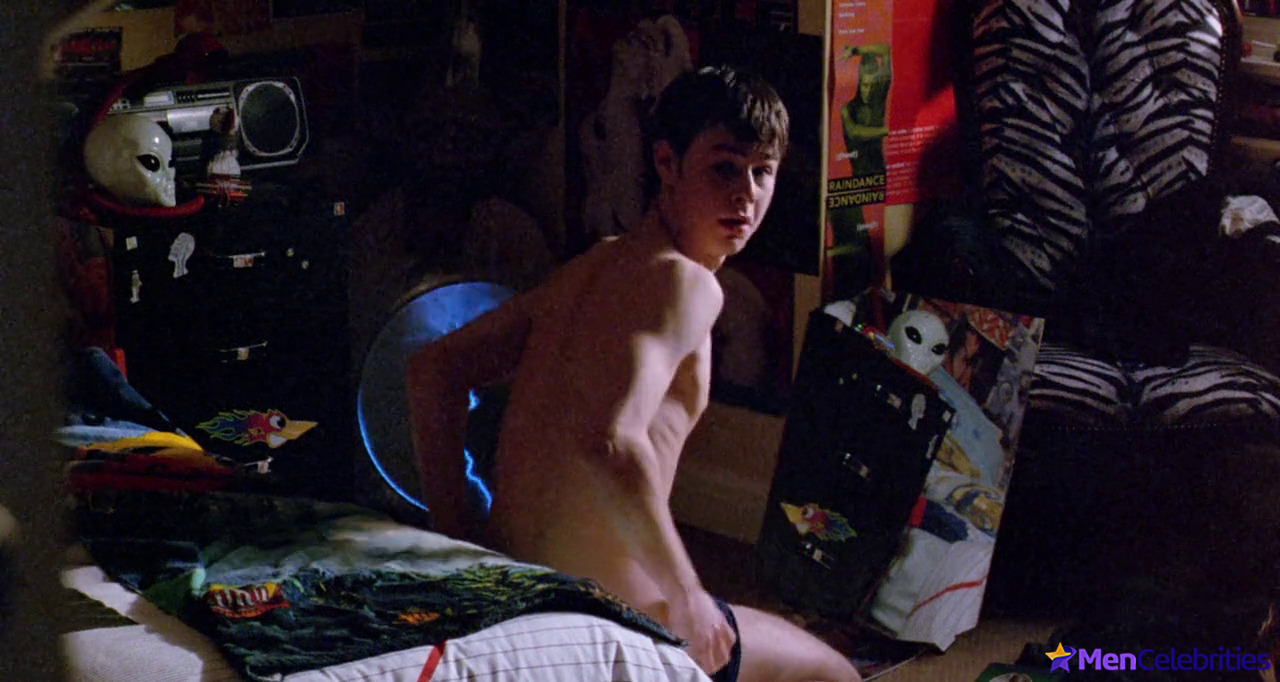 Danny Dyer frontal nude and sex scenes