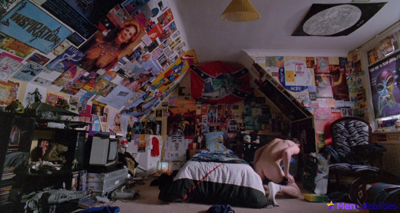Danny Dyer frontal nude and sex scenes