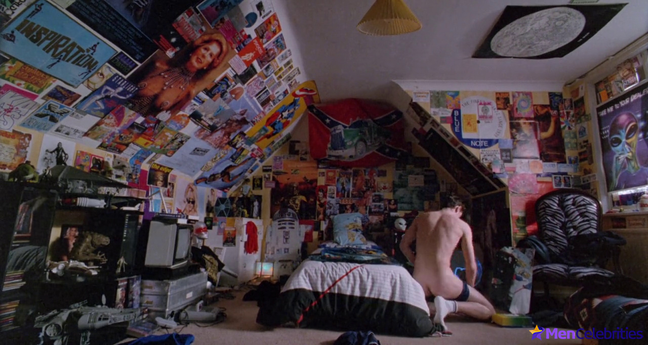Danny Dyer frontal nude and sex scenes