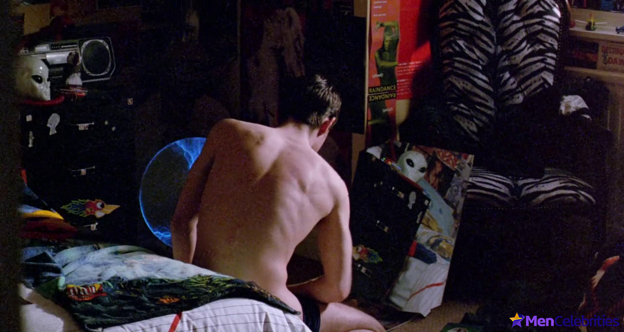 Danny Dyer frontal nude and sex scenes