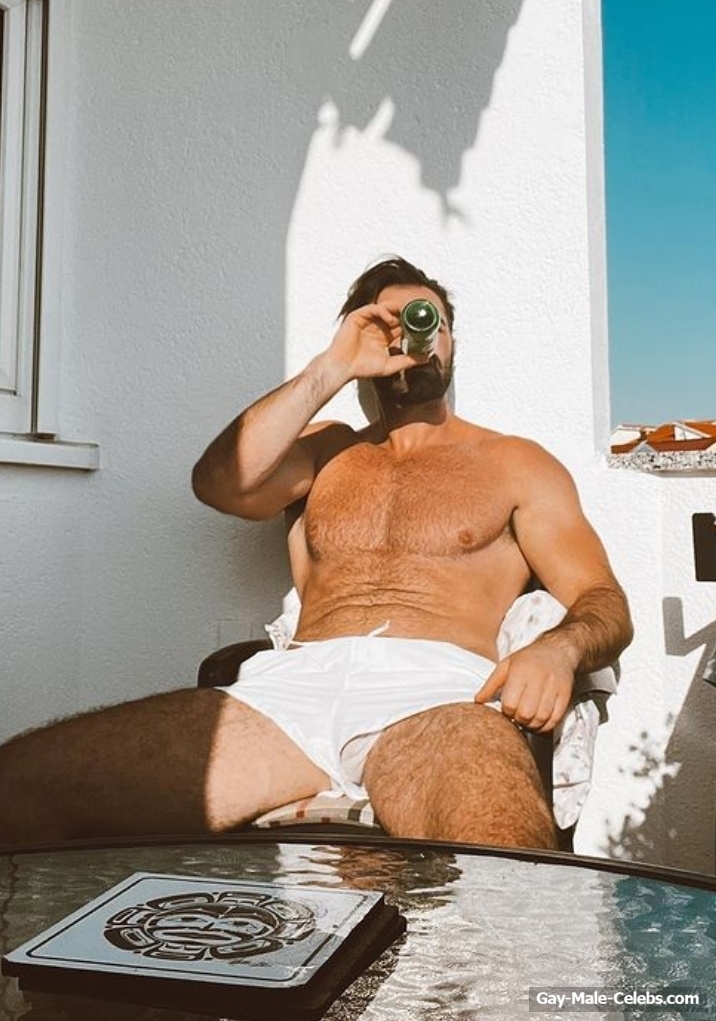 David Tag Cock Bulge Moment and Hot Underwear Pics
