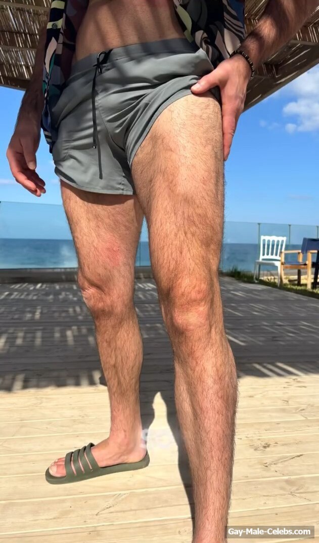 David Tag Cock Bulge Moment and Hot Underwear Pics