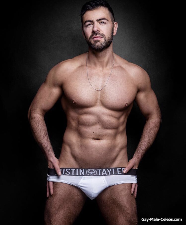 David Tag naked