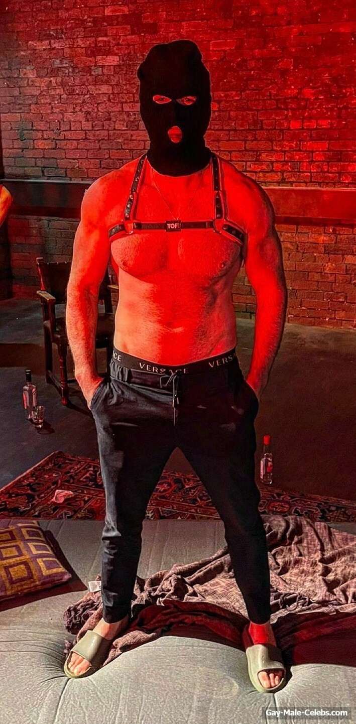David Tag Cock Bulge Moment and Hot Underwear Pics