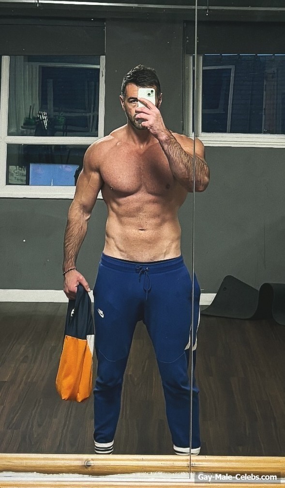 David Tag Cock Bulge Moment and Hot Underwear Pics