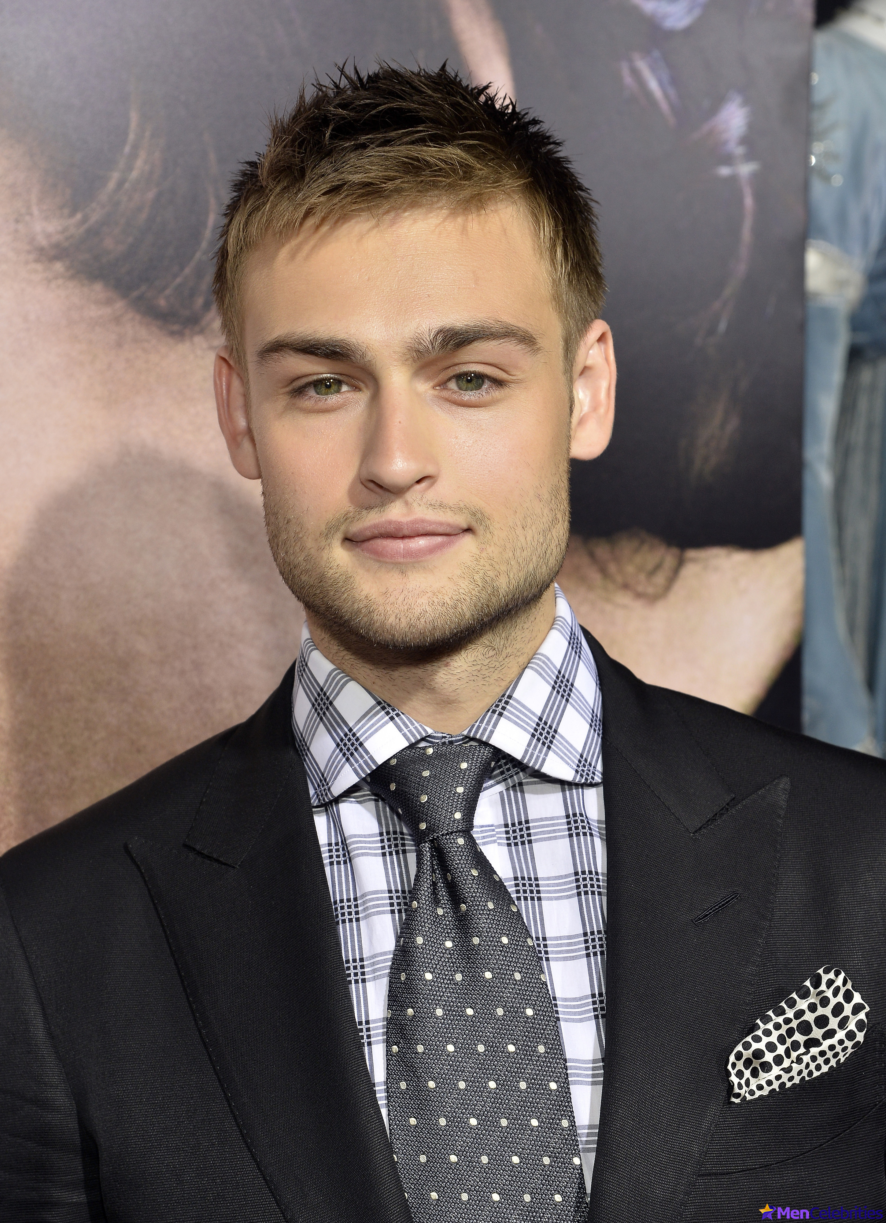Douglas Booth shirtless and sexy photos