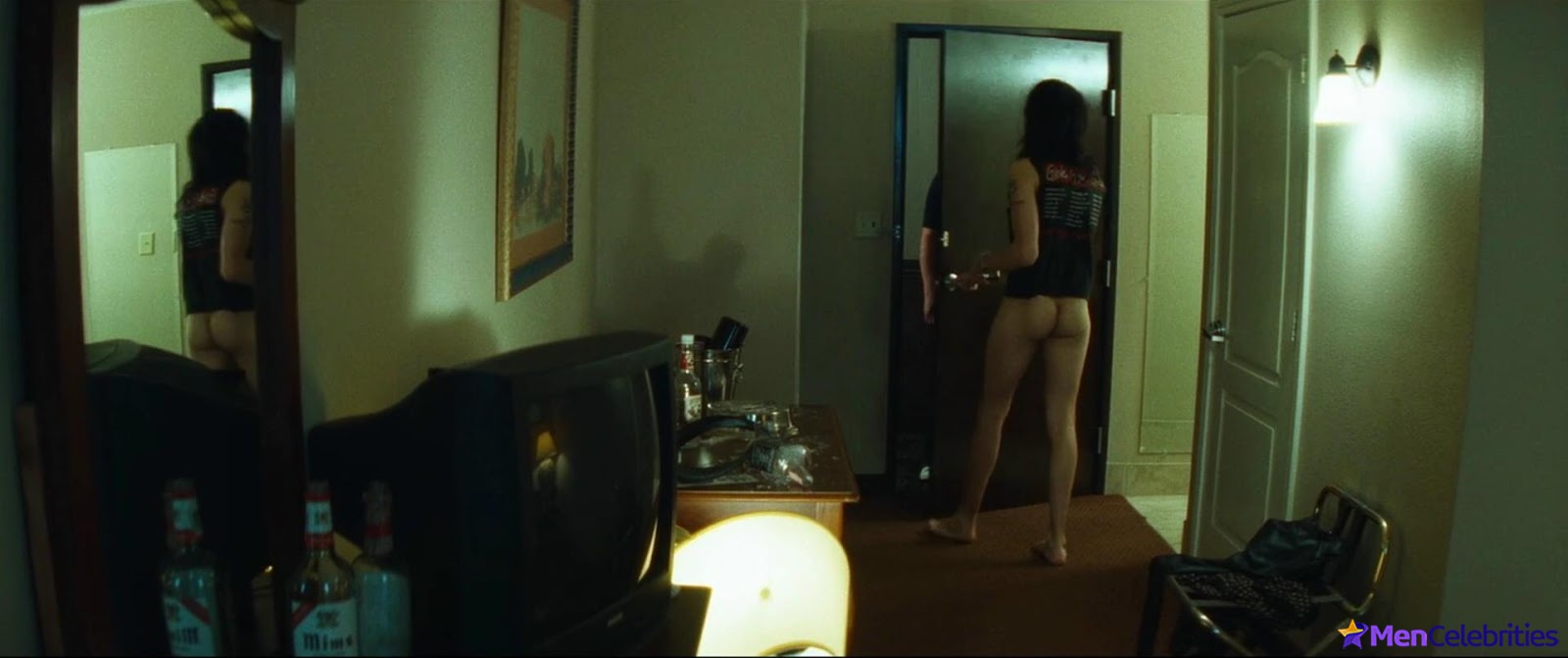 Douglas Booth nude and gay scenes