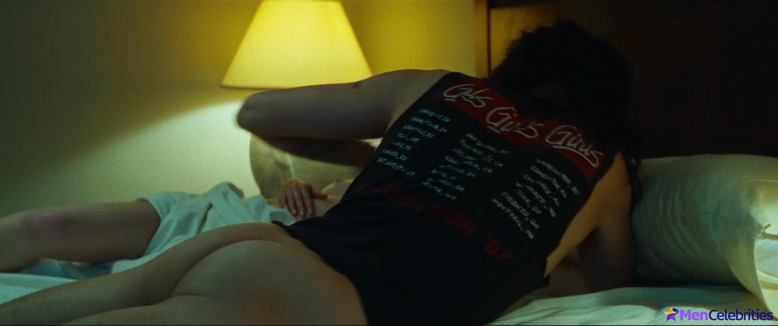 Douglas Booth nude and gay scenes