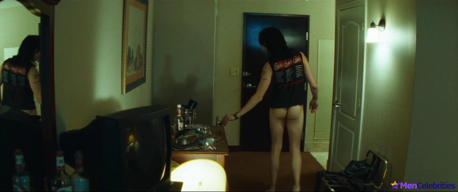 Douglas Booth nude and gay scenes