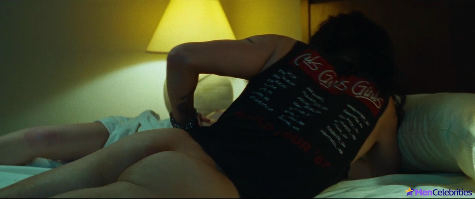 Douglas Booth nude and gay scenes