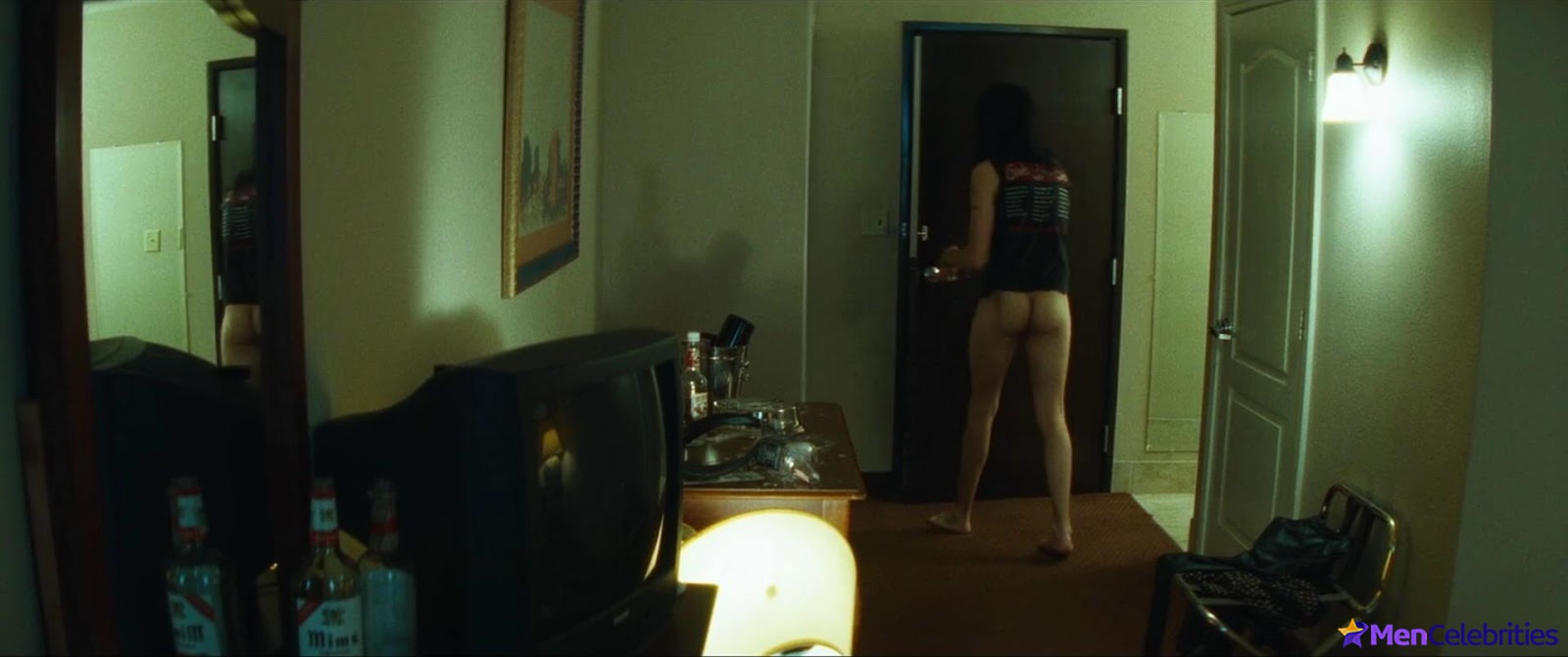 Douglas Booth nude and gay scenes