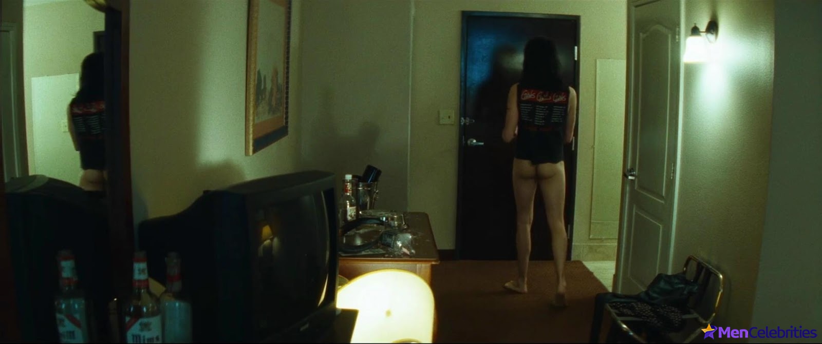 Douglas Booth nude and gay scenes
