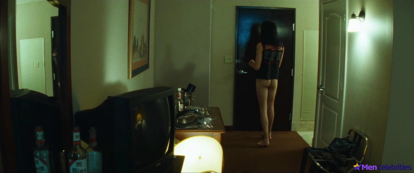Douglas Booth nude and gay scenes