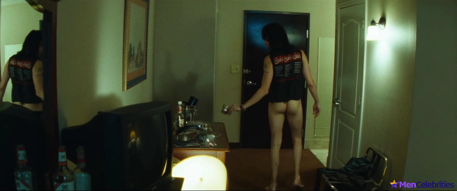 Douglas Booth nude and gay scenes
