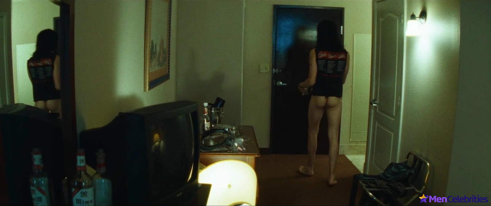 Douglas Booth nude and gay scenes