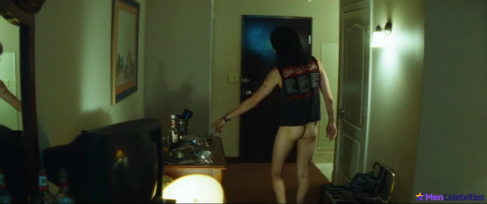 Douglas Booth nude and gay scenes