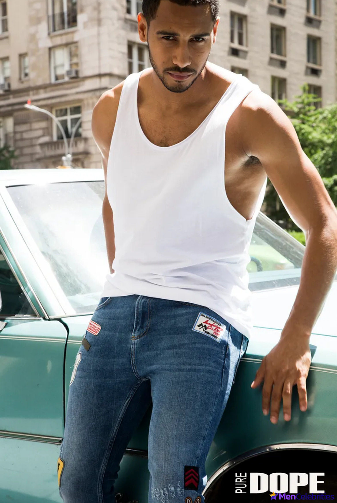 Elliot Knight sexy underwear and nude selfie pics