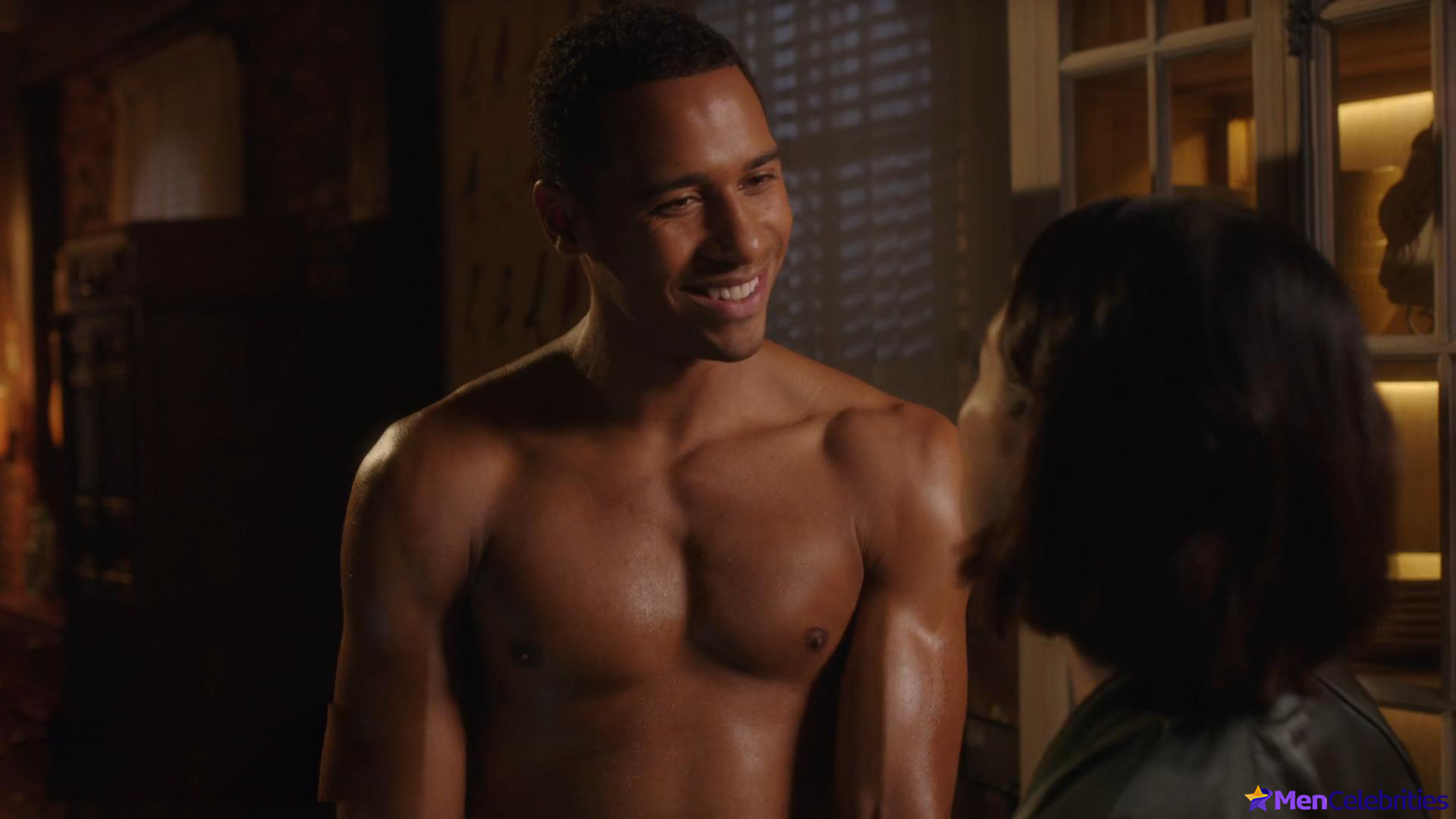 Elliot Knight nude and erotic gay scenes