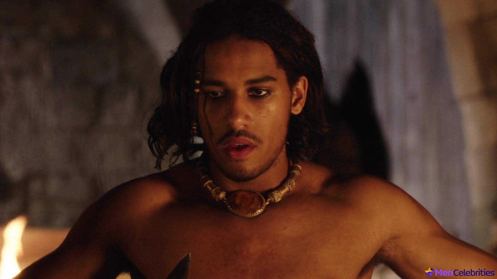 Elliot Knight nude and erotic gay scenes