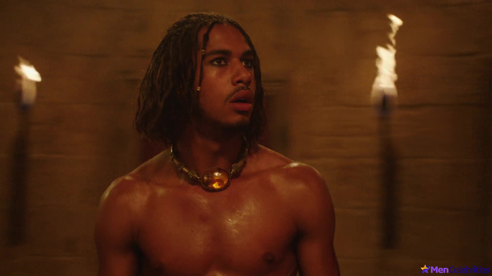 Elliot Knight nude and erotic gay scenes