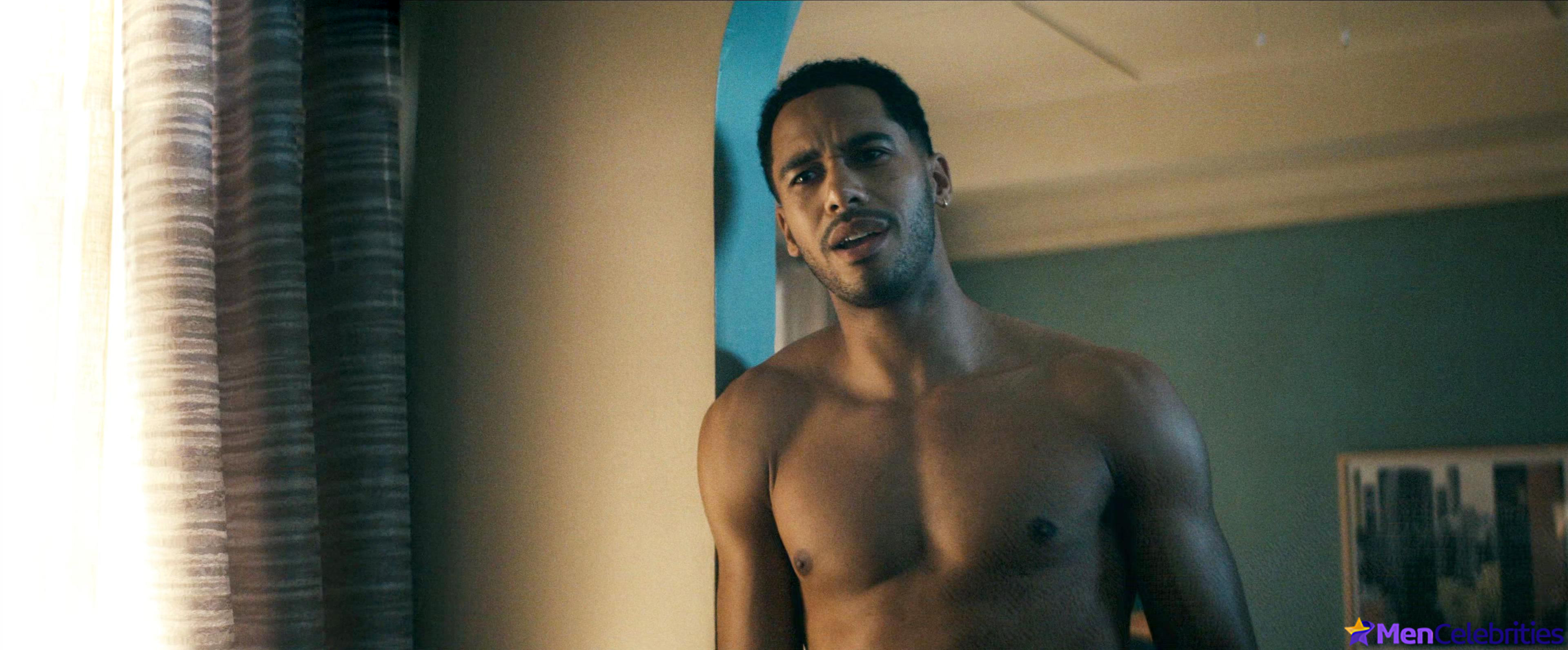 Elliot Knight shirtless
