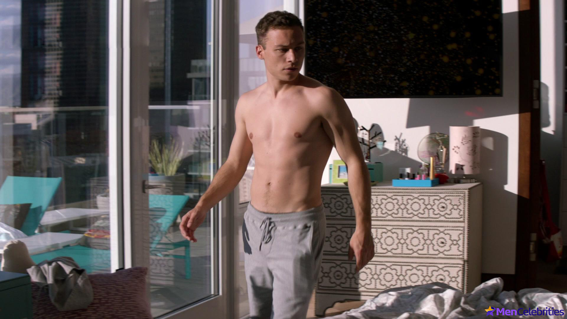 Finn Cole nude and sex scenes