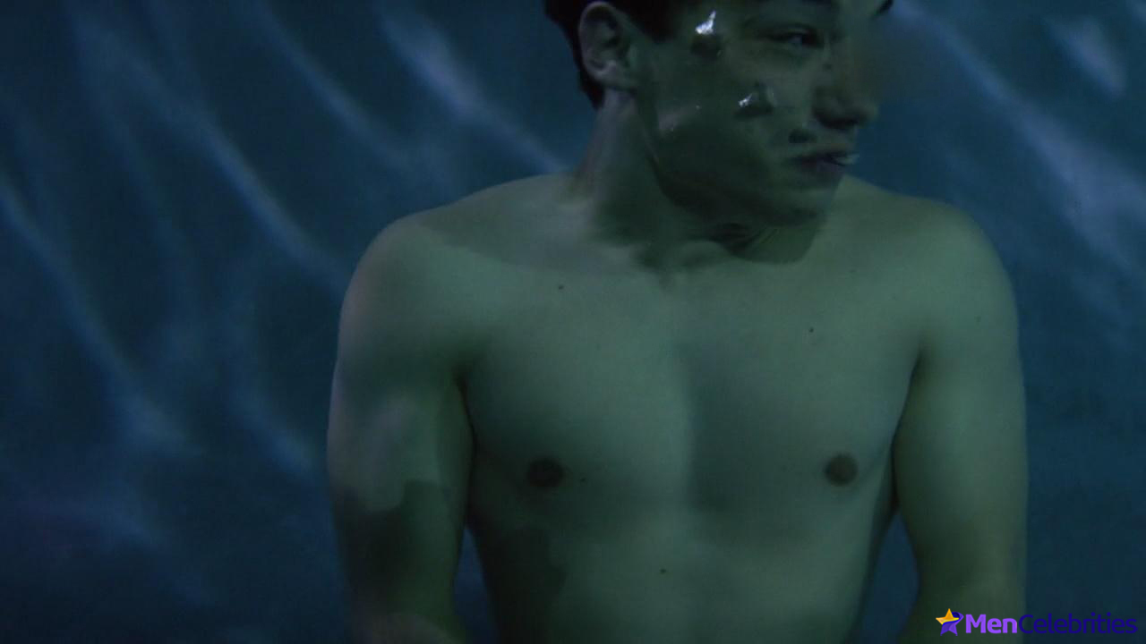 Finn Cole nude and sex scenes