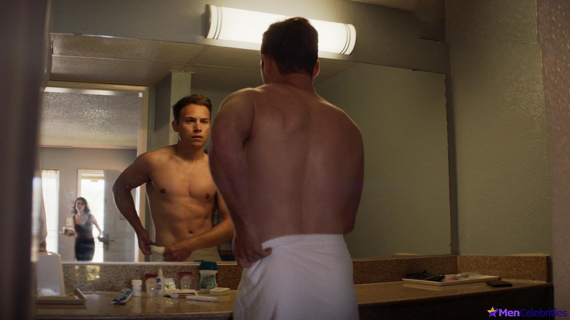 Finn Cole nude and sex scenes