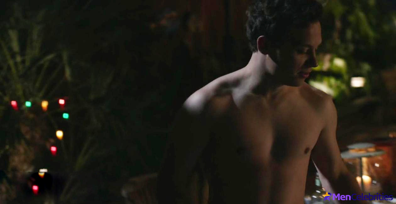 Finn Cole nude and sex scenes