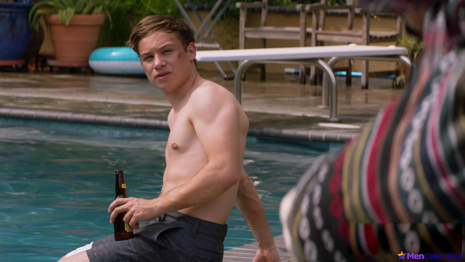 Finn Cole nude and sex scenes