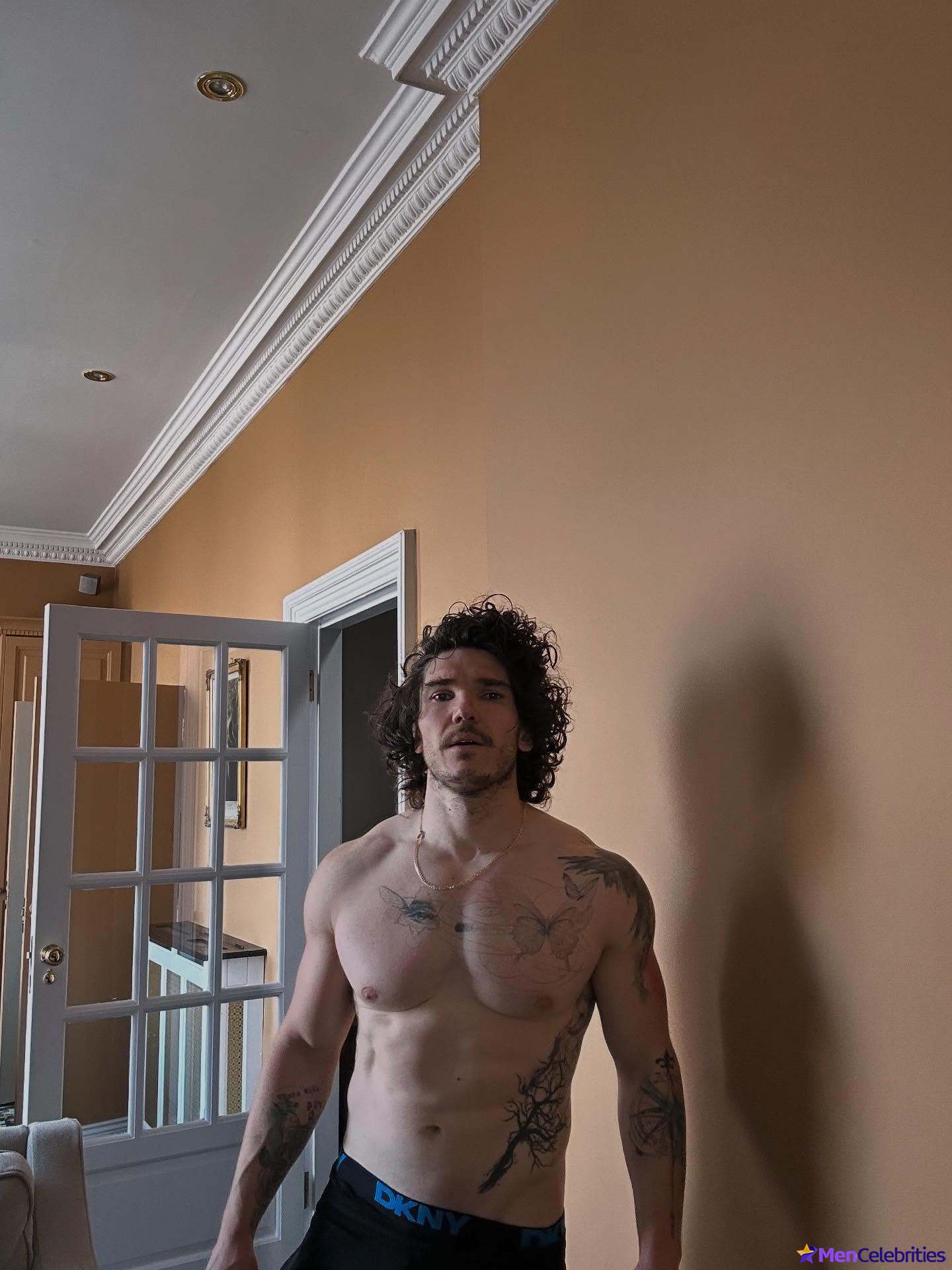 Fra Fee nudity