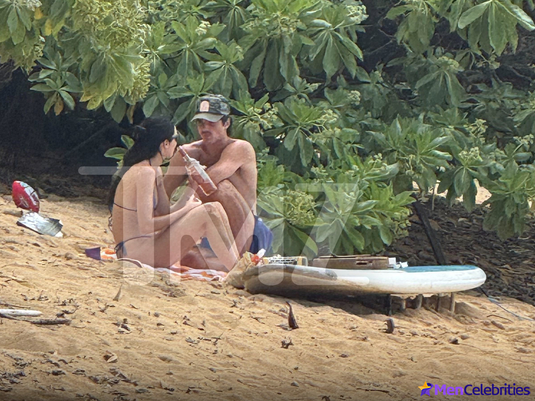 Jacob Elordi Spotted Shirtless
