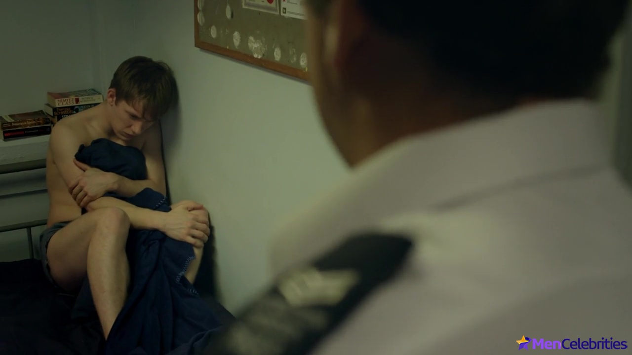 Joe Cole frontal nude and sex scenes