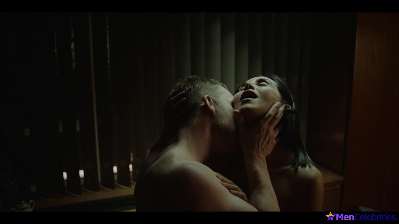 Joe Cole frontal nude and sex scenes