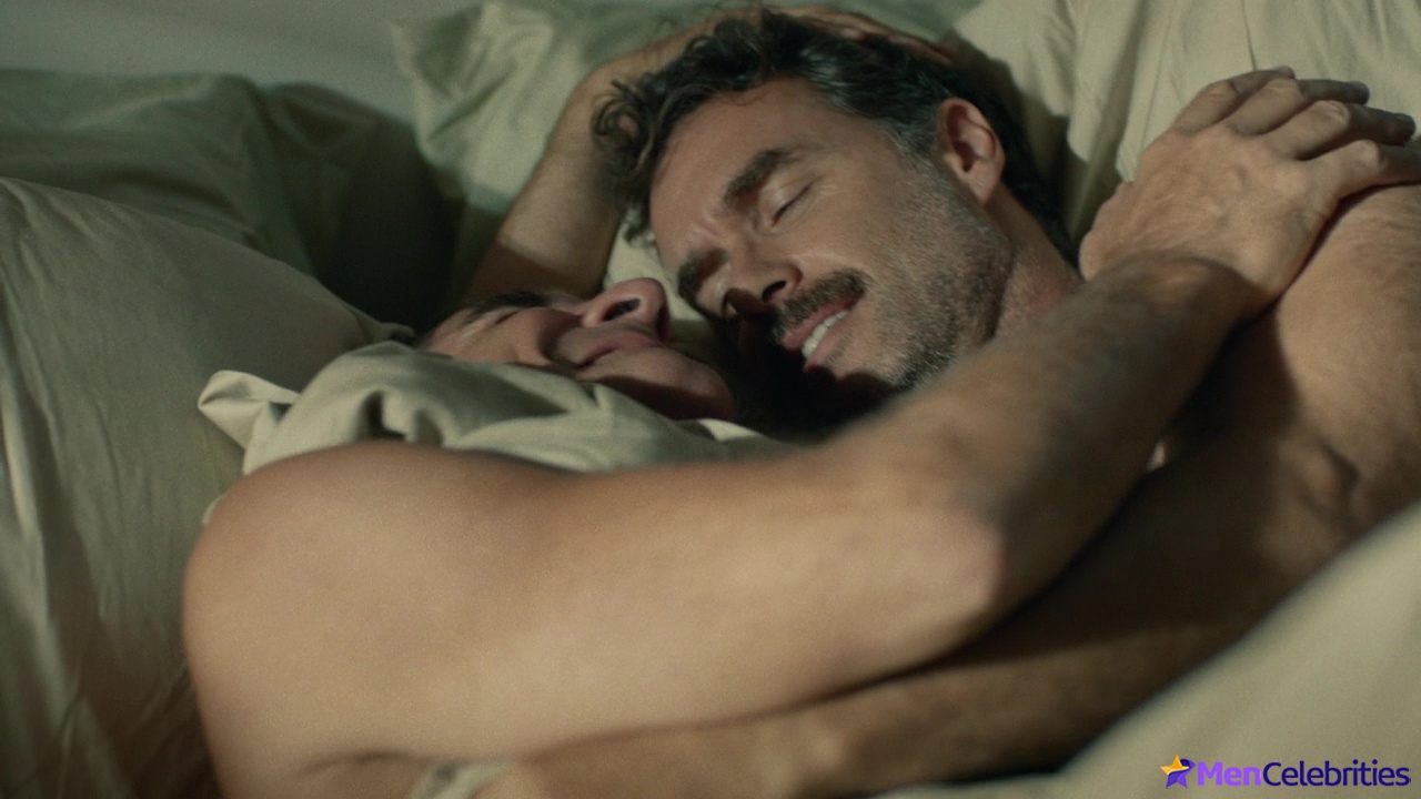 Murray Bartlett nude and gay sex scenes