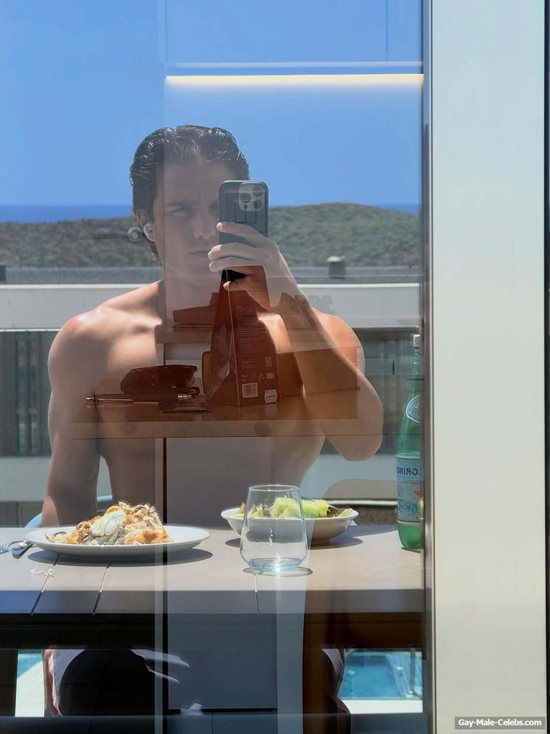 Nuno Gallego Shirtless And Hot Underwear Photos