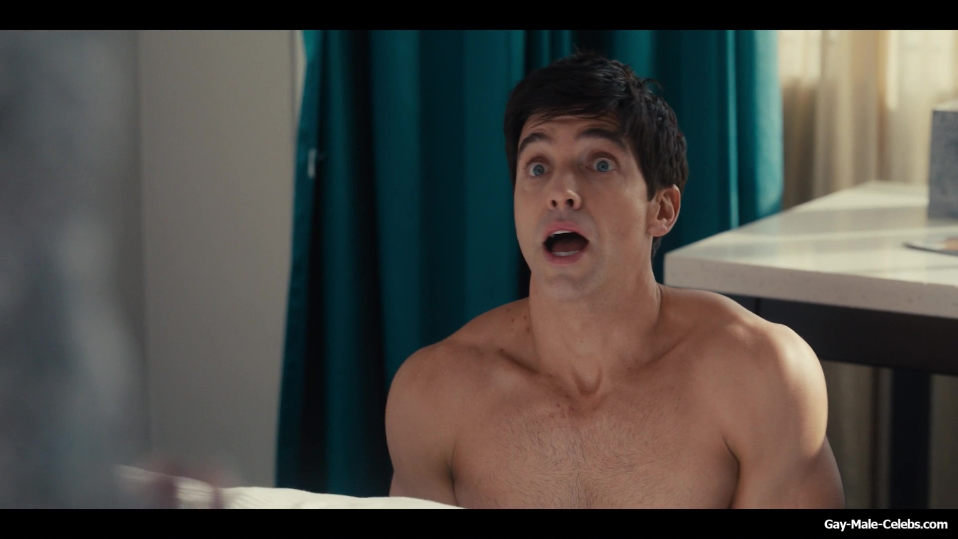 Paul W Downs Nude And Sexy in Hacks